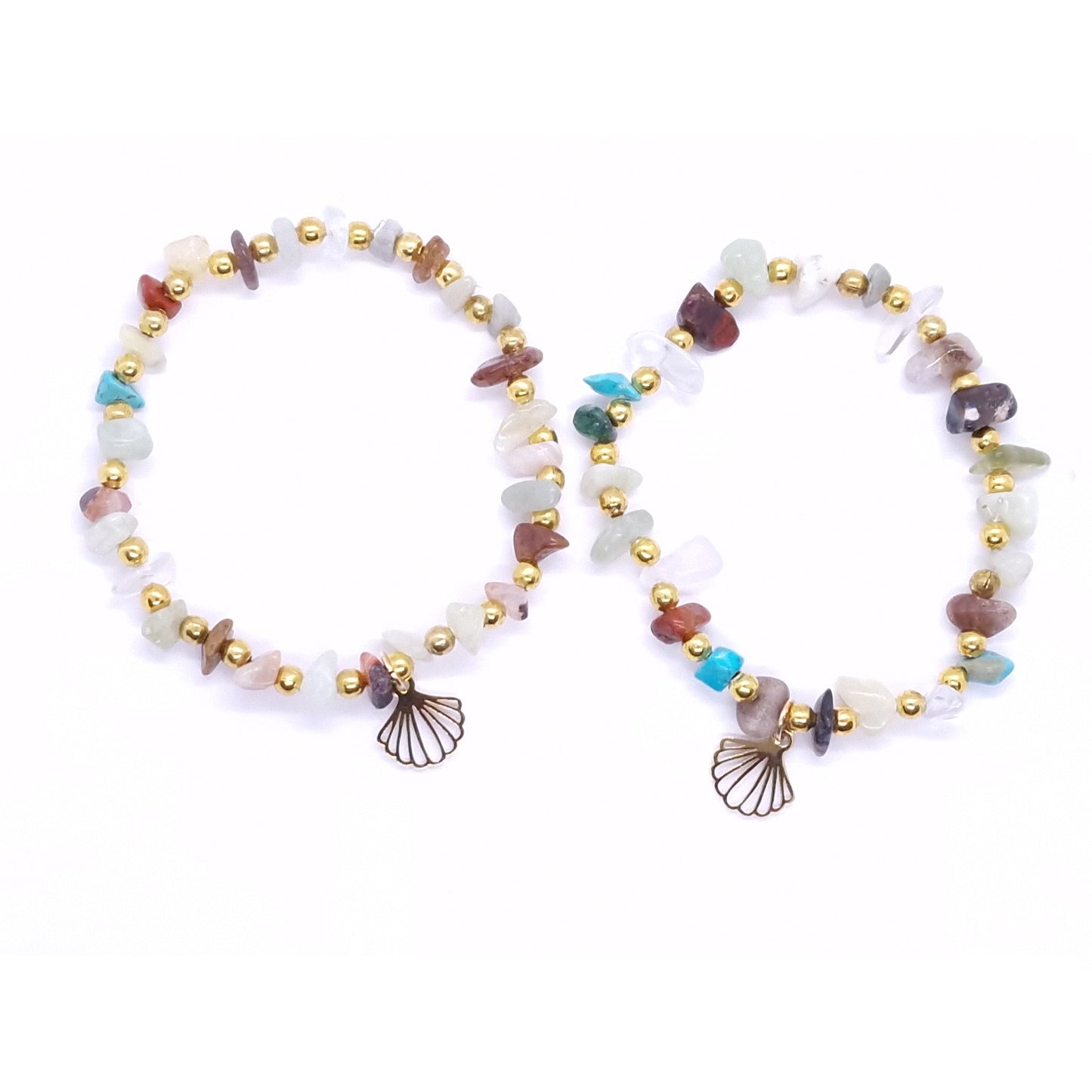 Pulsera de Piedras de Colores con Vieira Dorada